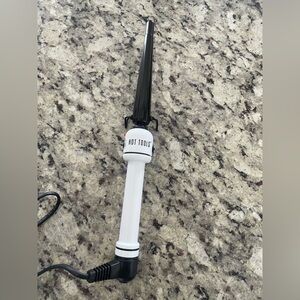Hot Tools Black and White Curling Wand